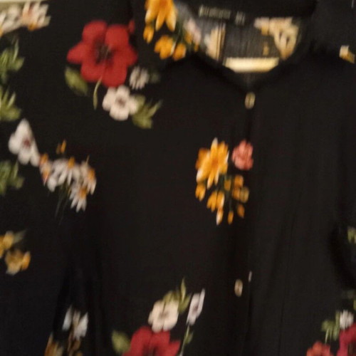 Strativarius long floral shirt like new, size L