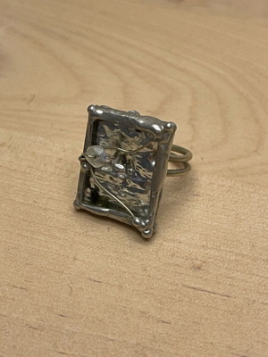 Handmade ring like new, unique design, silver