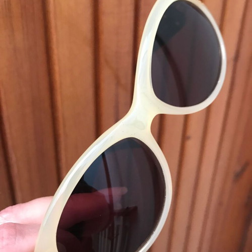 Bolero sunglasses mint Milky and Black new with silver and gold details