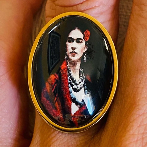 Handmade adjustable gold-tone ring with Frida Kahlo self-portrait