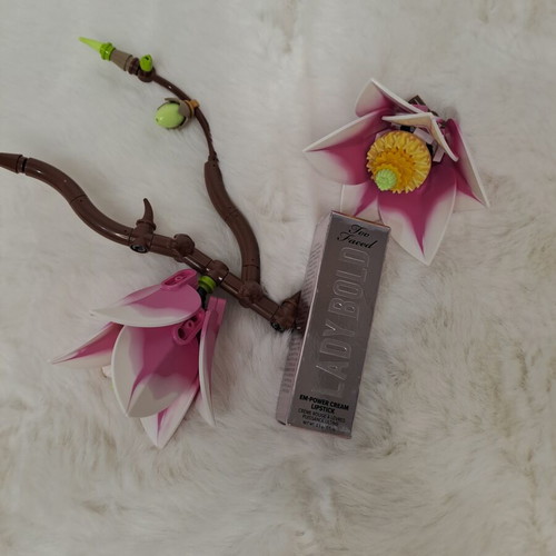 Too Faced Lady Bold Lipstick A34 Hopelessly Devoted new