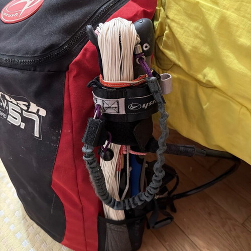 Airush A.T.V. 5.7 Kitesurfing Kite like new with bag, bar & lines