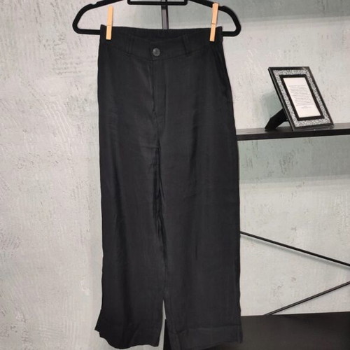 Pink Woman black wide leg pants size M like new