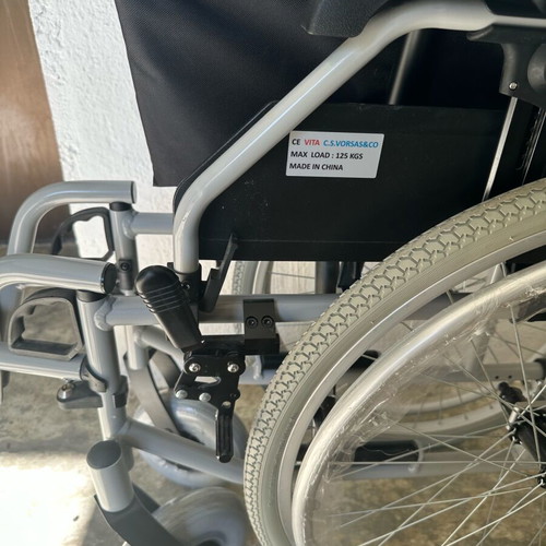 Aluminum Folding Wheelchair new, lightweight up to 125kg
