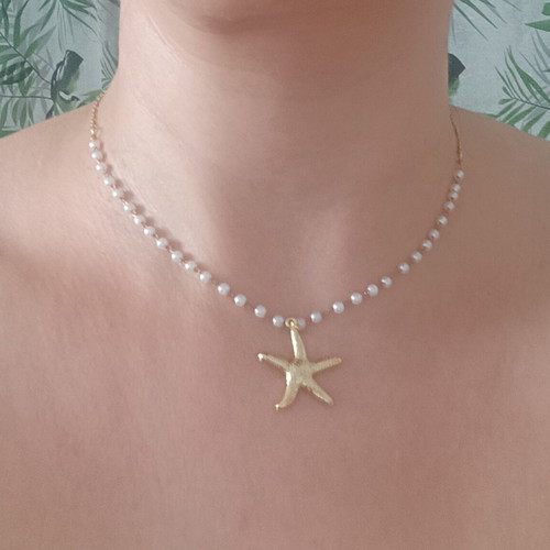 Necklace or bracelet with pearls and starfish, new