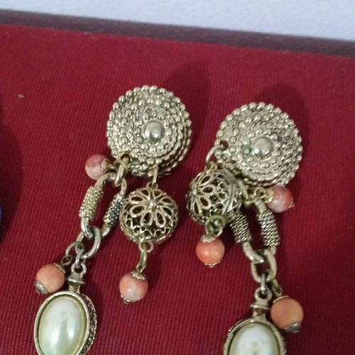 Vintage earrings with clips from the 80s used