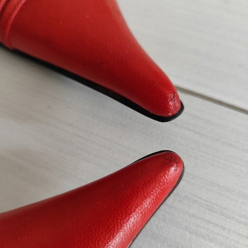 Vintage leather heels size 37 like new, red with decorative buckle