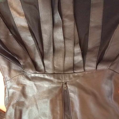 Zini leather top like new, size XS, black