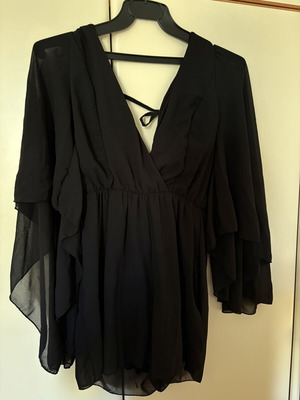 Enter black one-piece jumpsuit like new, size S