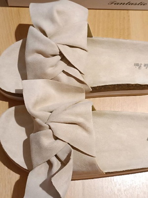 Flatforms beige size 41 new, summer shoes