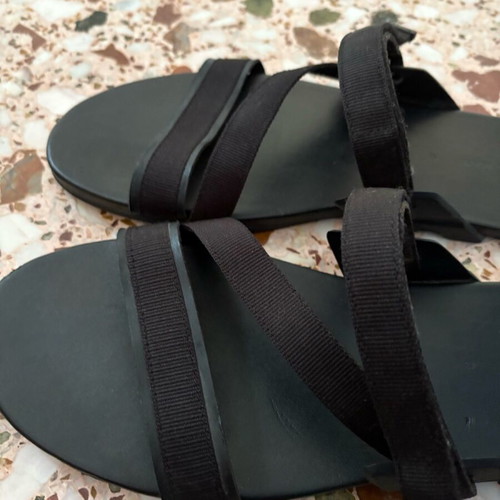 Zara men's sandals black like new, size 43