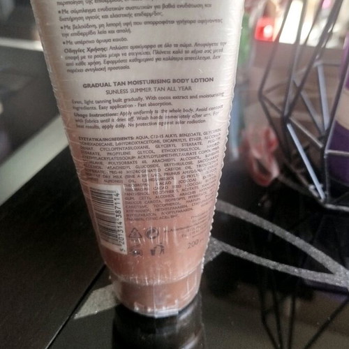 Carroten gradual tan moisturising body milk new 200 ml
