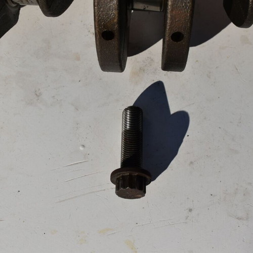 Crankshaft VW Golf 4 1.6 8V 101 HP used, genuine part