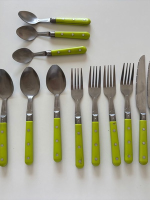 Πράσινα μαχαιροπήρουνα μεταχειρισμένα με φθορές