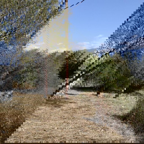 Αγροτεμάχιο 700 τ.μ. στις Νέες Παγάσες Βόλου με γεώτρηση και αποθήκη