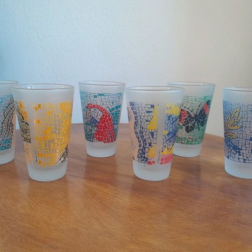 Lumidis Glasses and 2 One-Liter Jugs New