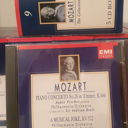 Collectible CD cases like new, 20 boxes x 5 CDs, classical music