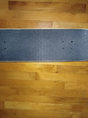 Chocolate skateboard, size 7.75