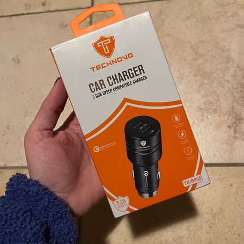Car charger with 2 fast charging ports new