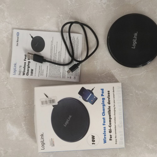 LogiLink Wireless Fast Charging Pad 10W for Qi devices