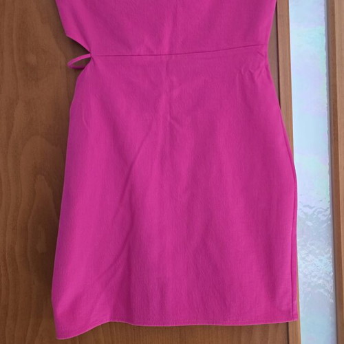 Zara fuchsia pink dress with side design, like new, size XS