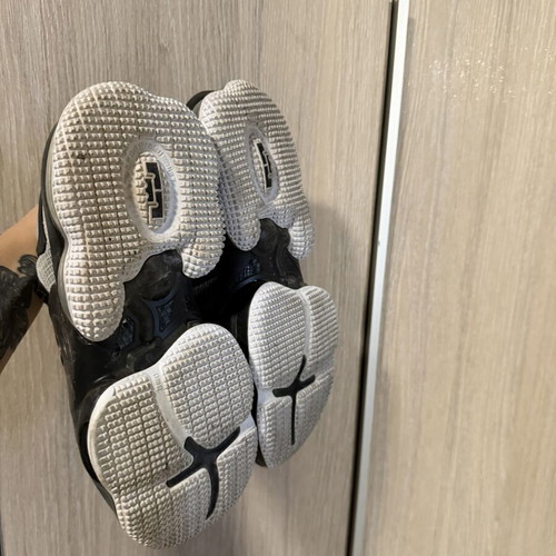Lebron James leopard shoes used, size 39