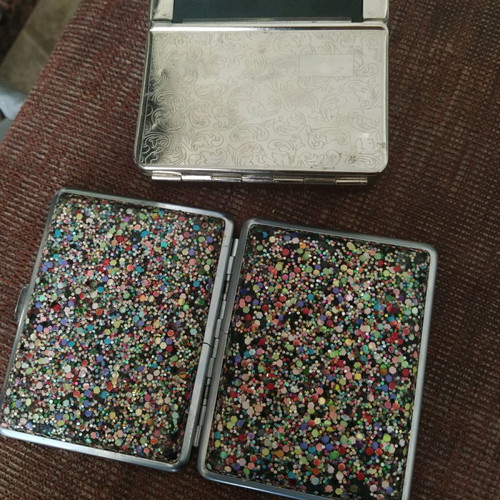 Tobacco cases 2 like new