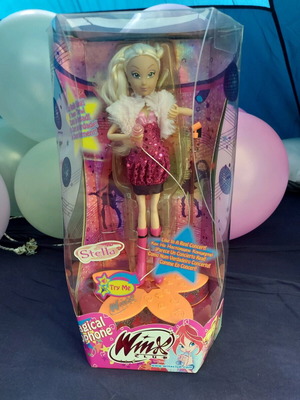 Κούκλα Winx καινούργια σε κουτί με λειτουργική μουσική