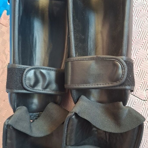 Top One Martial Arts Foot Protectors No Large, like new