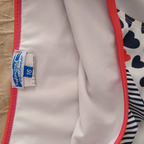 Energiers Bikini size 16 like new, multicolor
