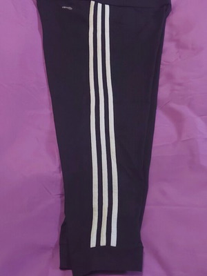 Adidas women's or teen 3/4 capri leggings used, small, black
