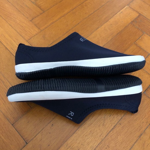 Blue neoprene non-slip shoes size 35 new