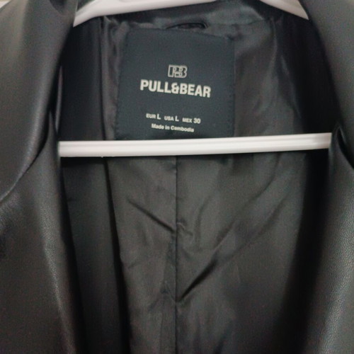 Pull & Bear black faux leather coat like new, size L