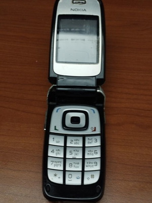 Nokia 6101 used without battery, unknown condition