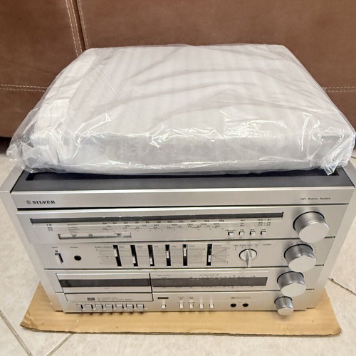 Silver SS171 Turntable Radio Cassette Player and Equalizer new