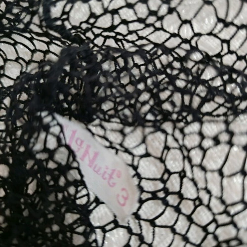 Lingerie black like new, mesh with cup and bow, S-M