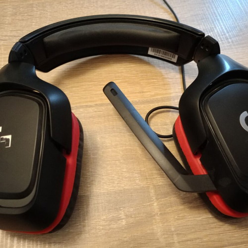 Logitech G332 Gaming Headphones like new, wired 3.5mm connection