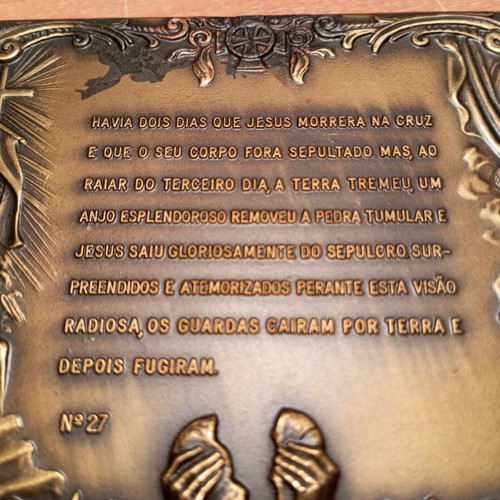 Bronze medal used with depiction of the Resurrection of Jesus Christ