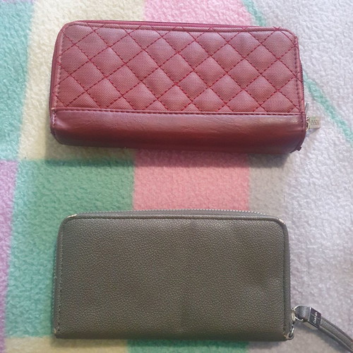 Set of wallets and cardholder used