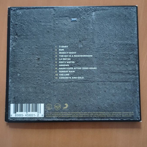 Foo Fighters Concrete and Gold CD nearly new, rock