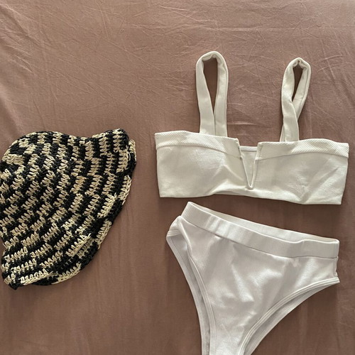 White bikini very high-waisted, like new