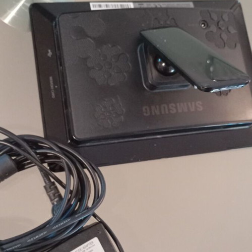 Samsung BT07PS 7" digital photo frame like new, black and silver