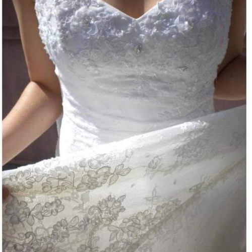 Cosmobella Demetrios wedding dress like new with Swarovski crystals, size M