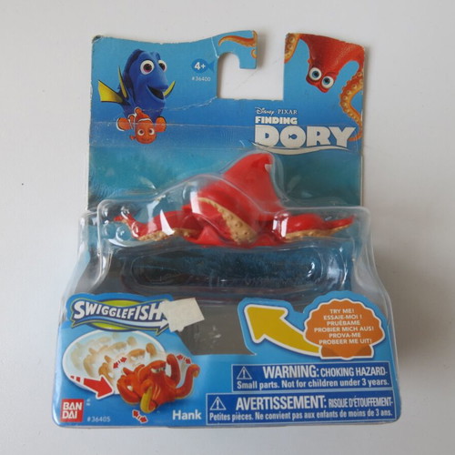 Finding Dory Swigglefish Red Hank Octopus Figure new