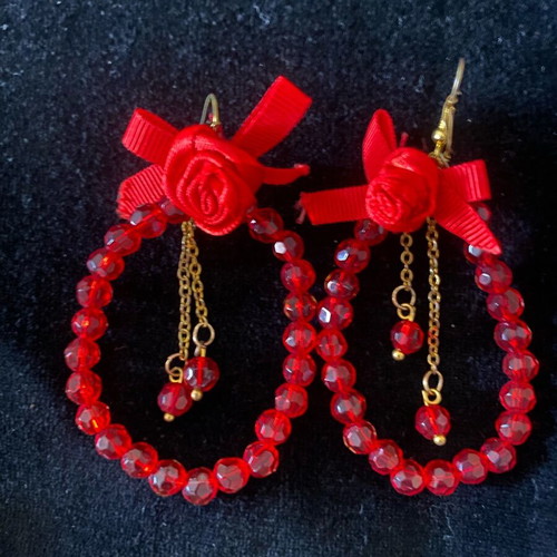 Earrings like new, red