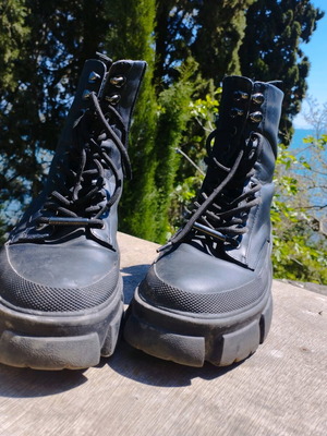 Steve Madden boots new, black, women's size 40