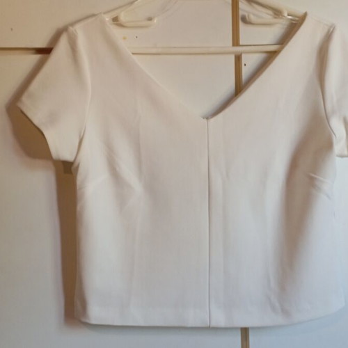 Zara crop top with zipper, like new, white, size L