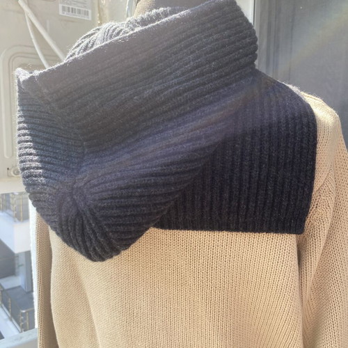 Pinko grey knit hat, one size