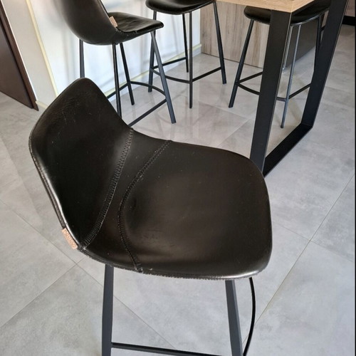 Dutch Bone stools and Scavolini table set like new