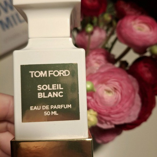 Tom Ford Soleil Blanc perfume bottle like new with box